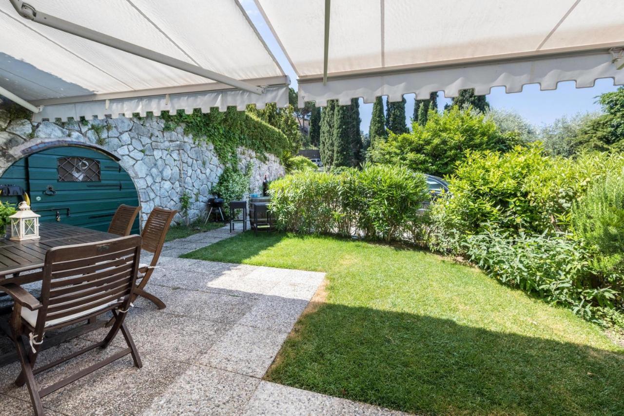 Residence La Mignon Oleandri Torri Del Benaco Exterior foto